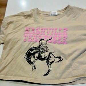 It’s too short for my long body would nicely fit a L sized body or maybe XL.